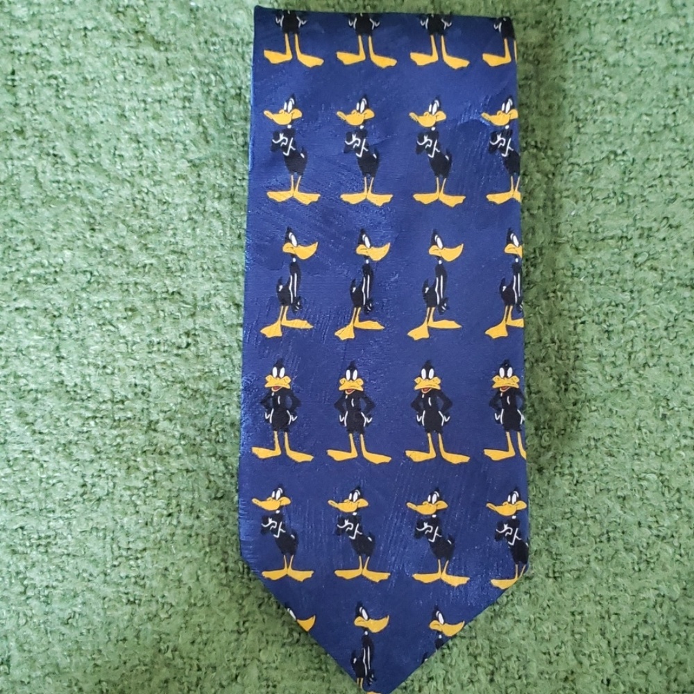 Daffy duck tie